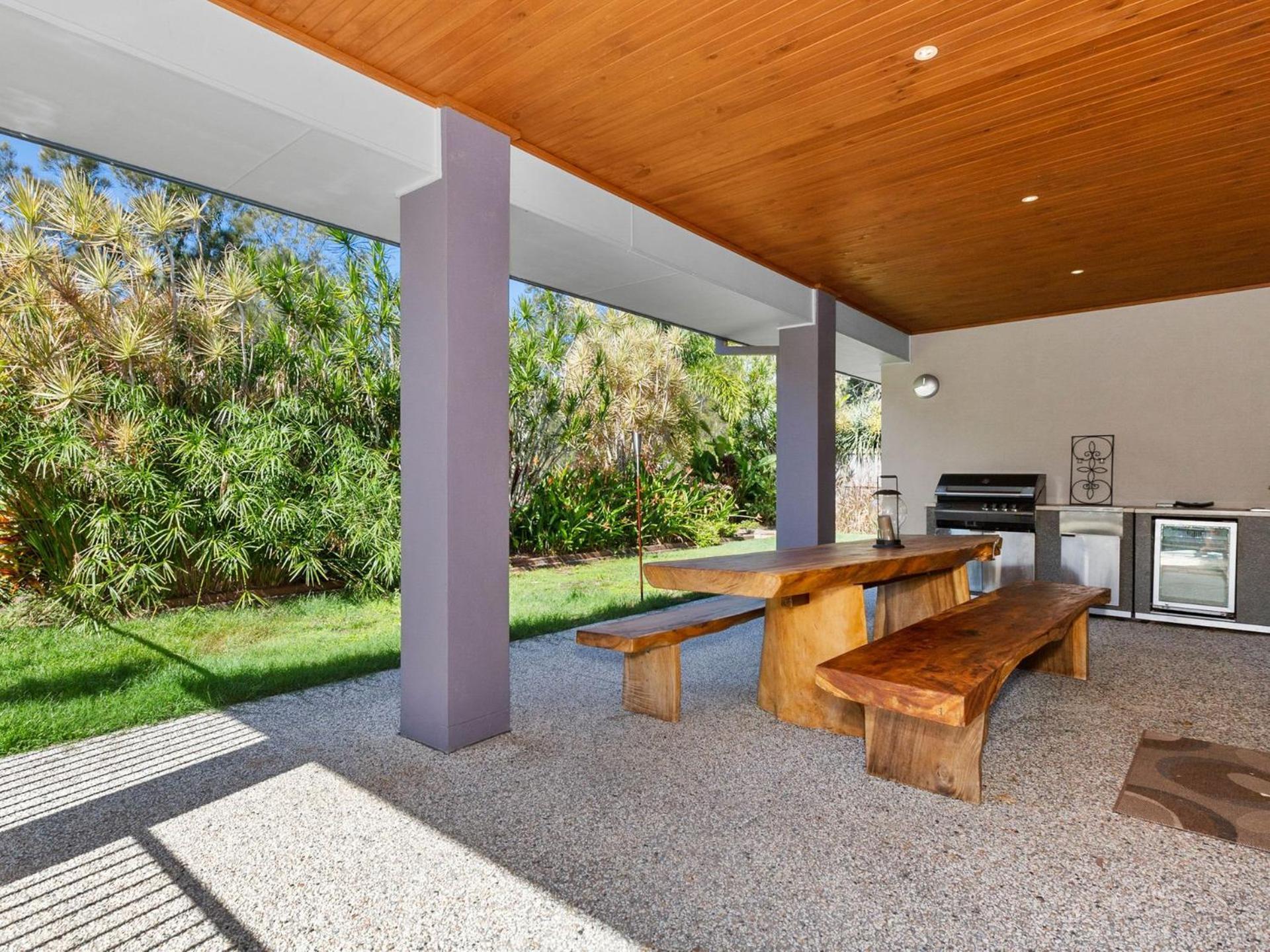 Black Rock Beach House With Pool Pottsville Exterior photo